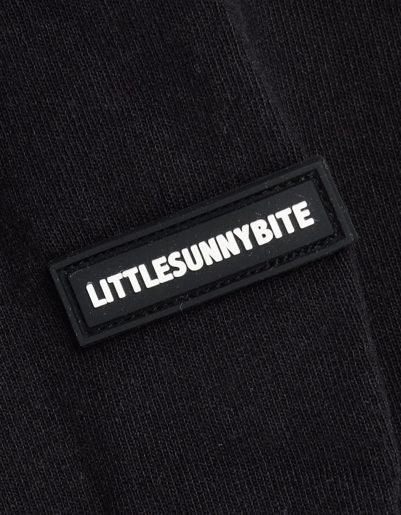 hello kitty x little sunny bite long tee / BLACK