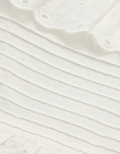 Load image into Gallery viewer, bear lace pants / WHITE