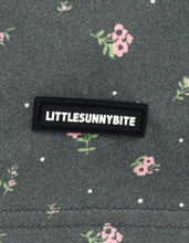 Load image into Gallery viewer, little sunny bite Disney collection / snow white big tee / BLACK