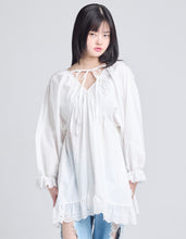 Load image into Gallery viewer, bear lace dress / WHITE