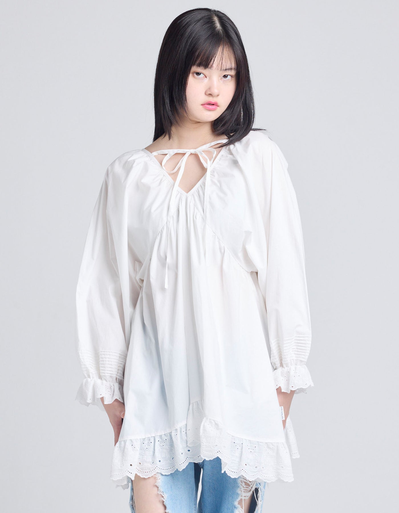 bear lace dress / WHITE