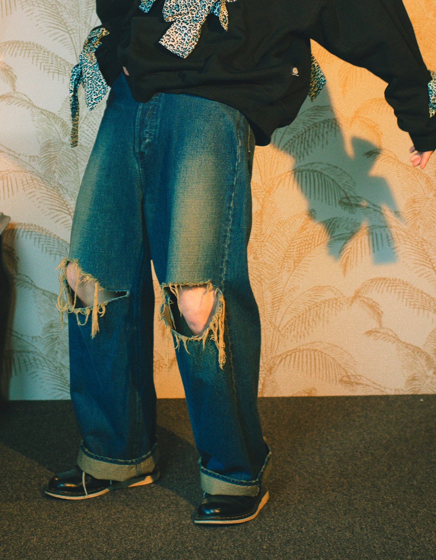 denim big pants / INDIGO
