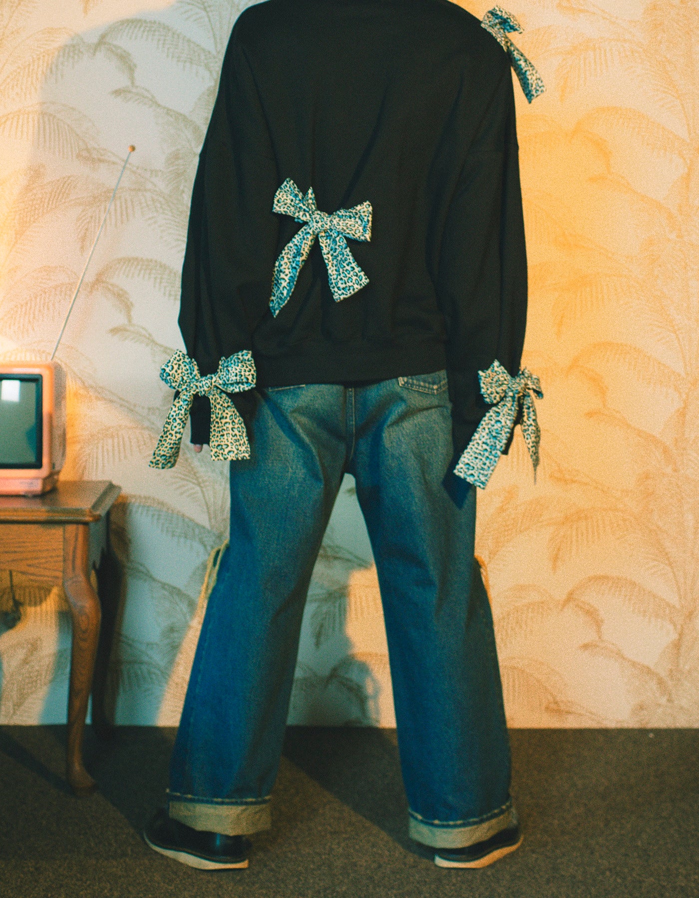 denim big pants / INDIGO
