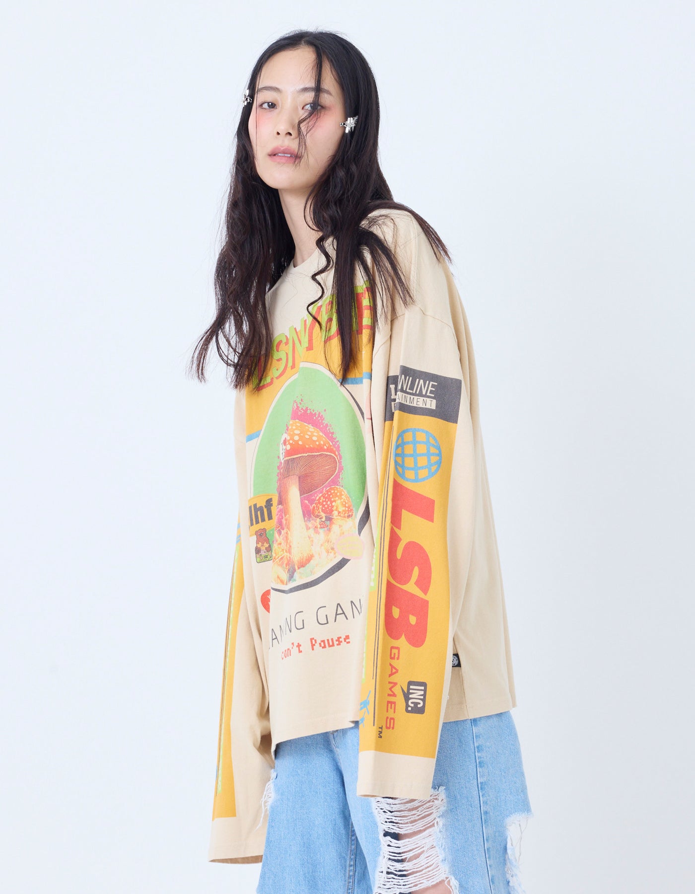 mushroom graphic long tee / BEIGE