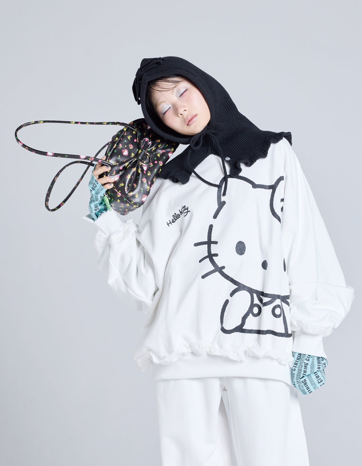 hello kitty x little sunny bite ribbon bag / BLACK