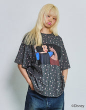 Load image into Gallery viewer, little sunny bite Disney collection / snow white big tee / BLACK