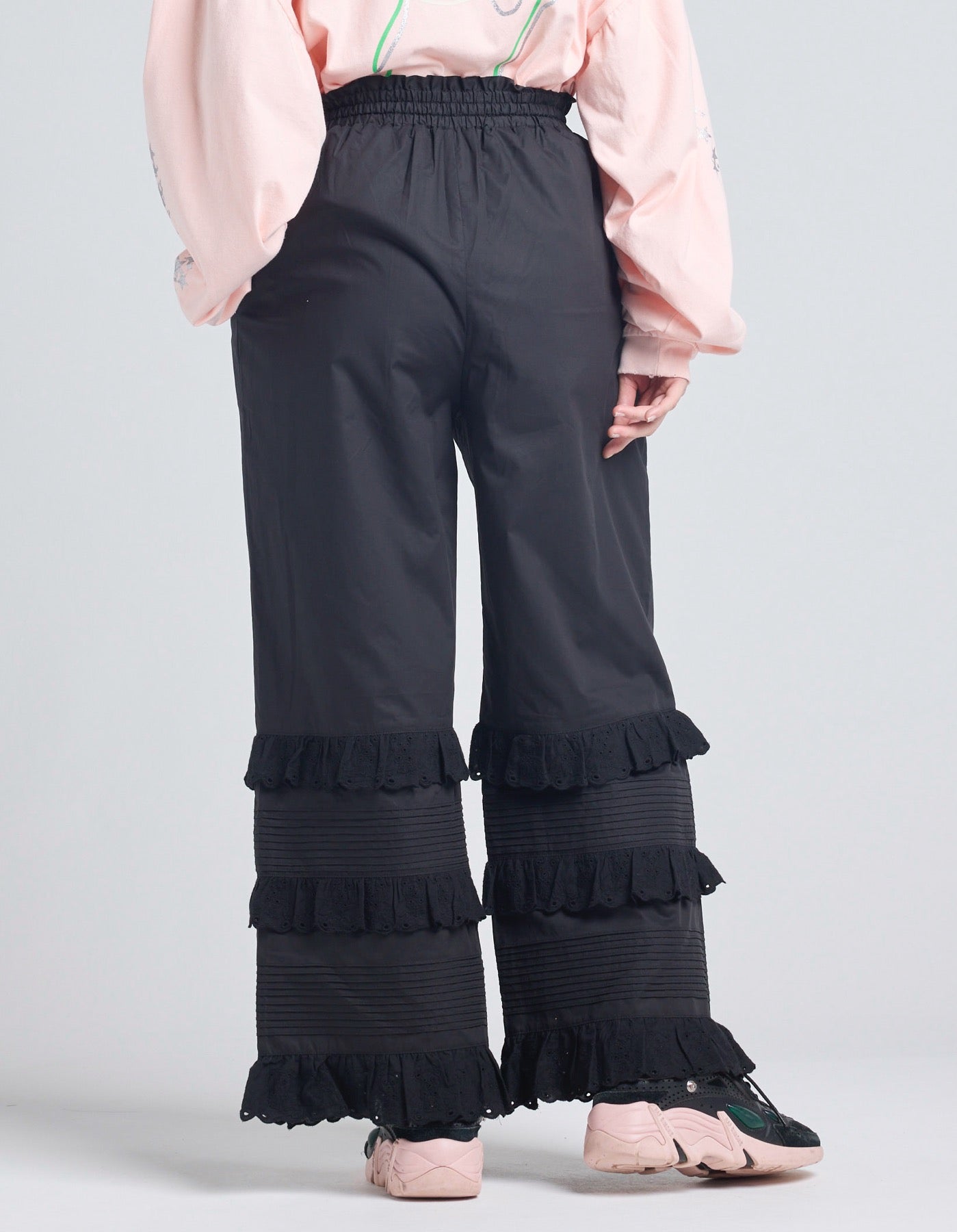 bear lace pants / BLACK