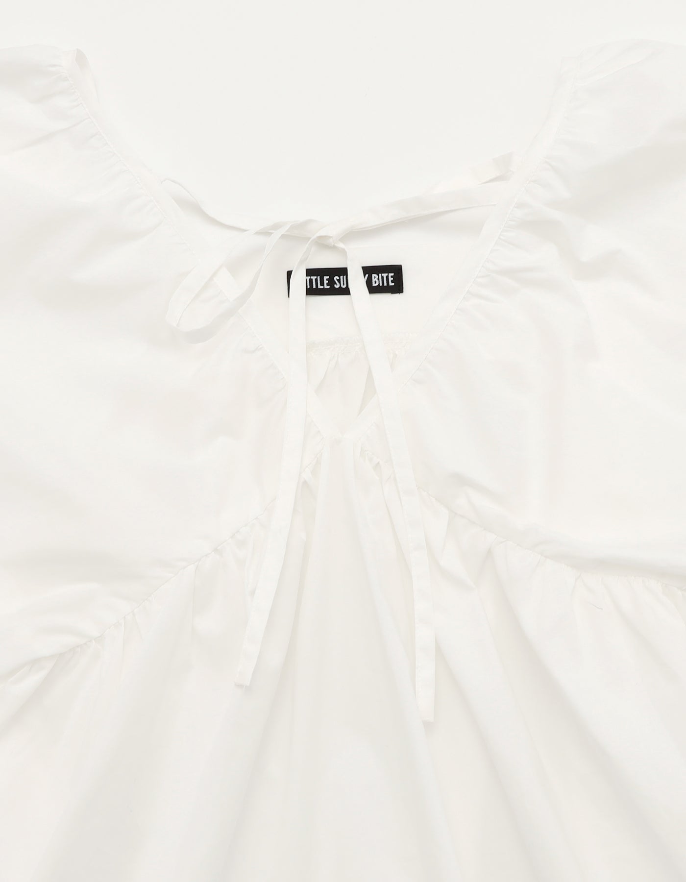 bear lace dress / WHITE