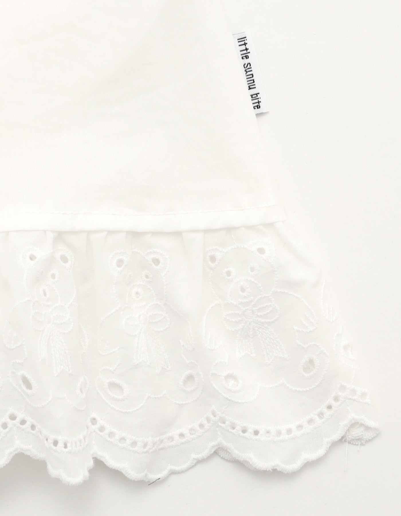 bear lace dress / WHITE