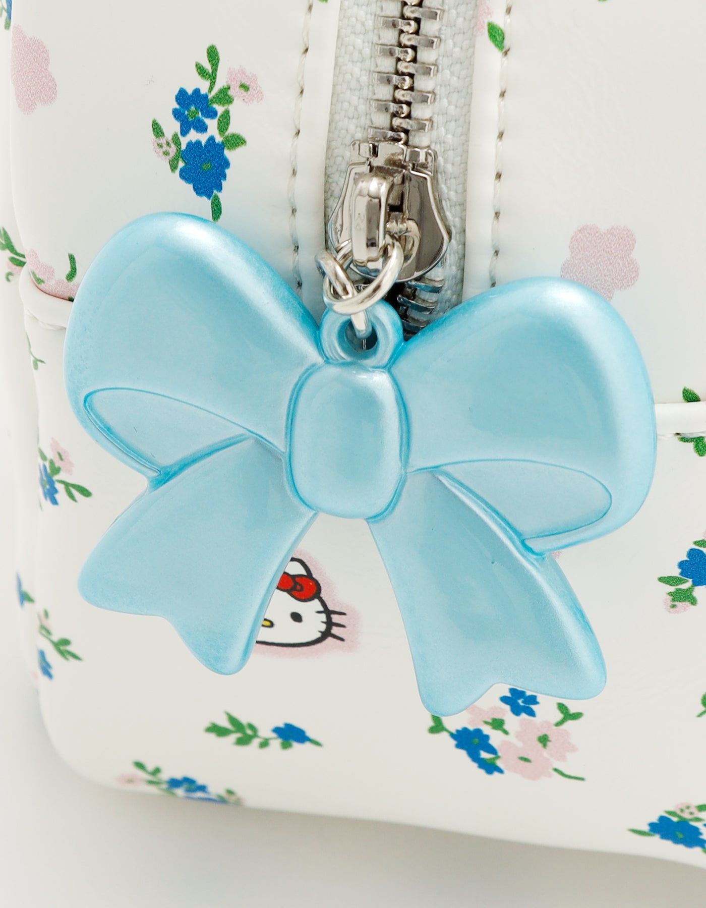 hello kitty x little sunny bite ribbon bag / WHITE