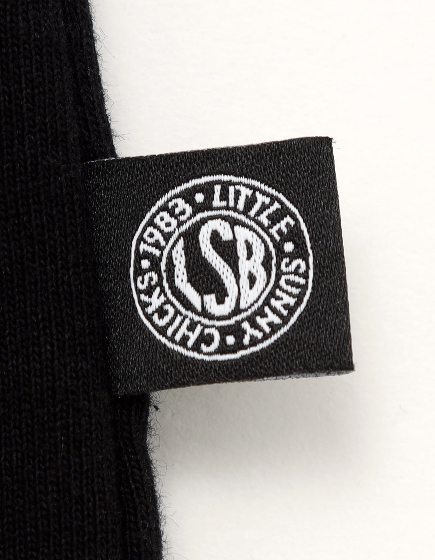 hello kitty x little sunny bite long tee / BLACK