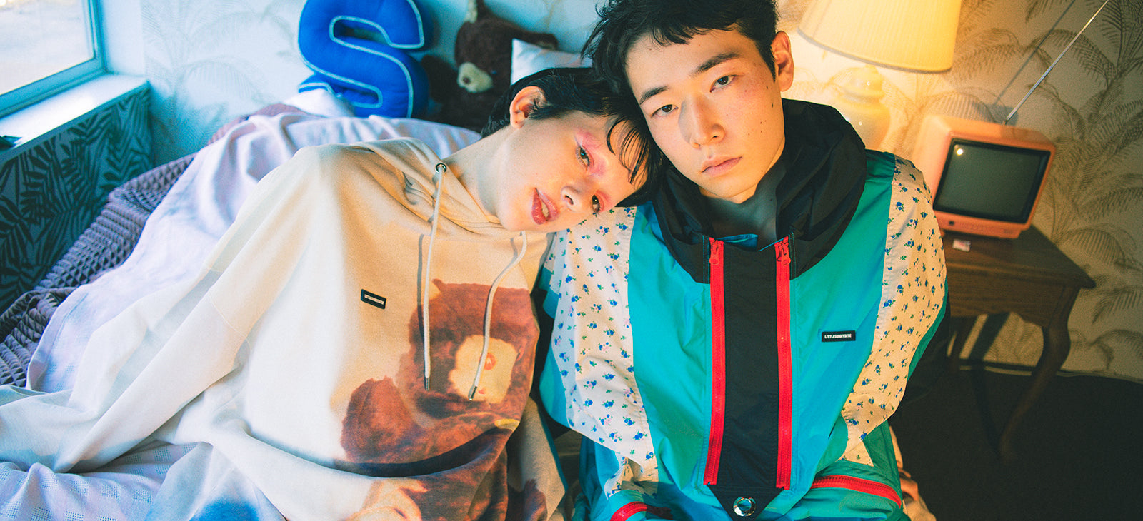 25SS LITTLE SUNNY BITE OR NAKED