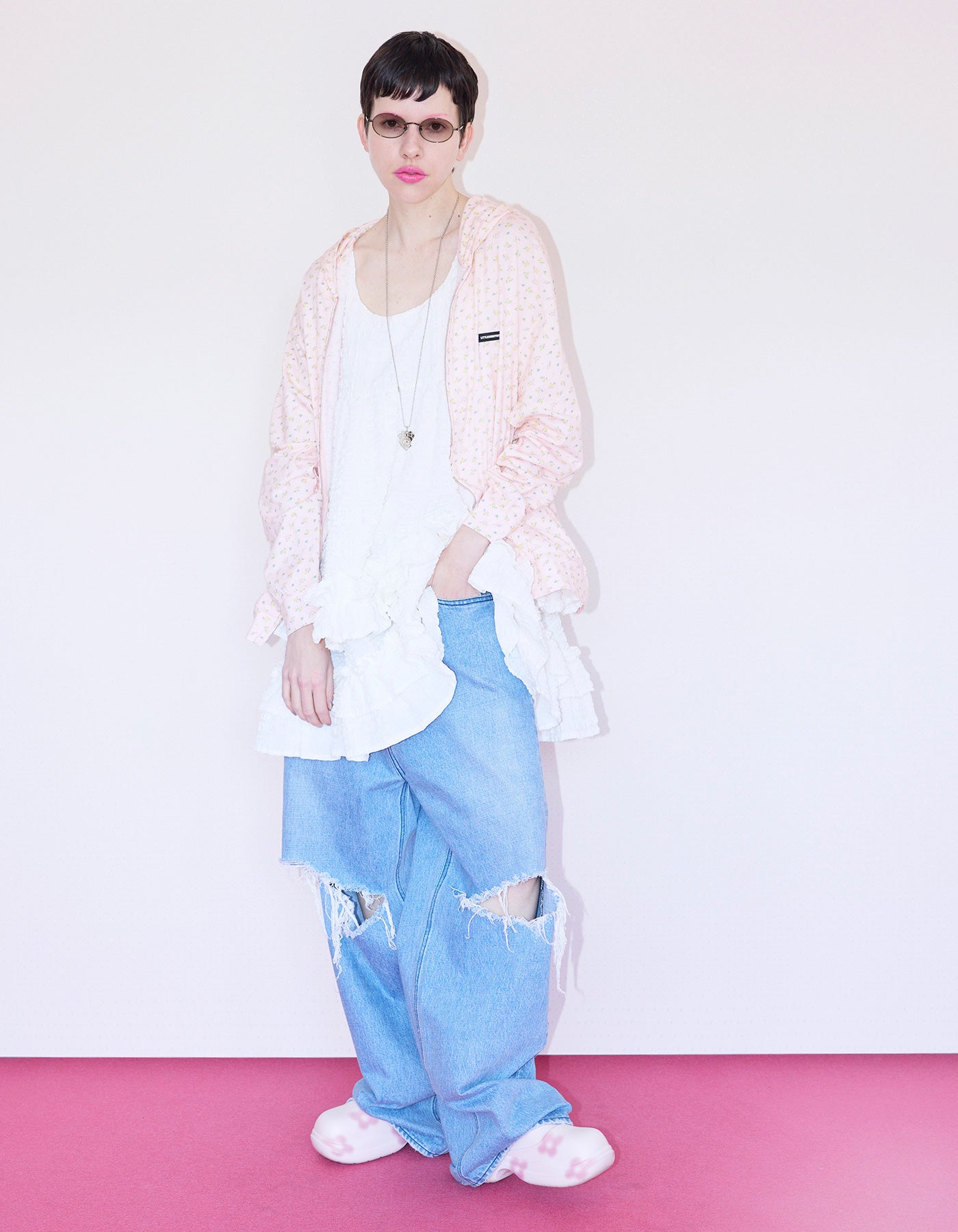 little sunny bite (リトルサニーバイト)floral light hoodie / PINK