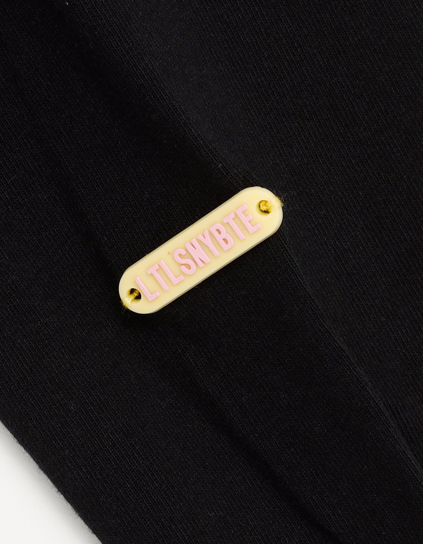 hello kitty x little sunny bite frill long tee / BLACK