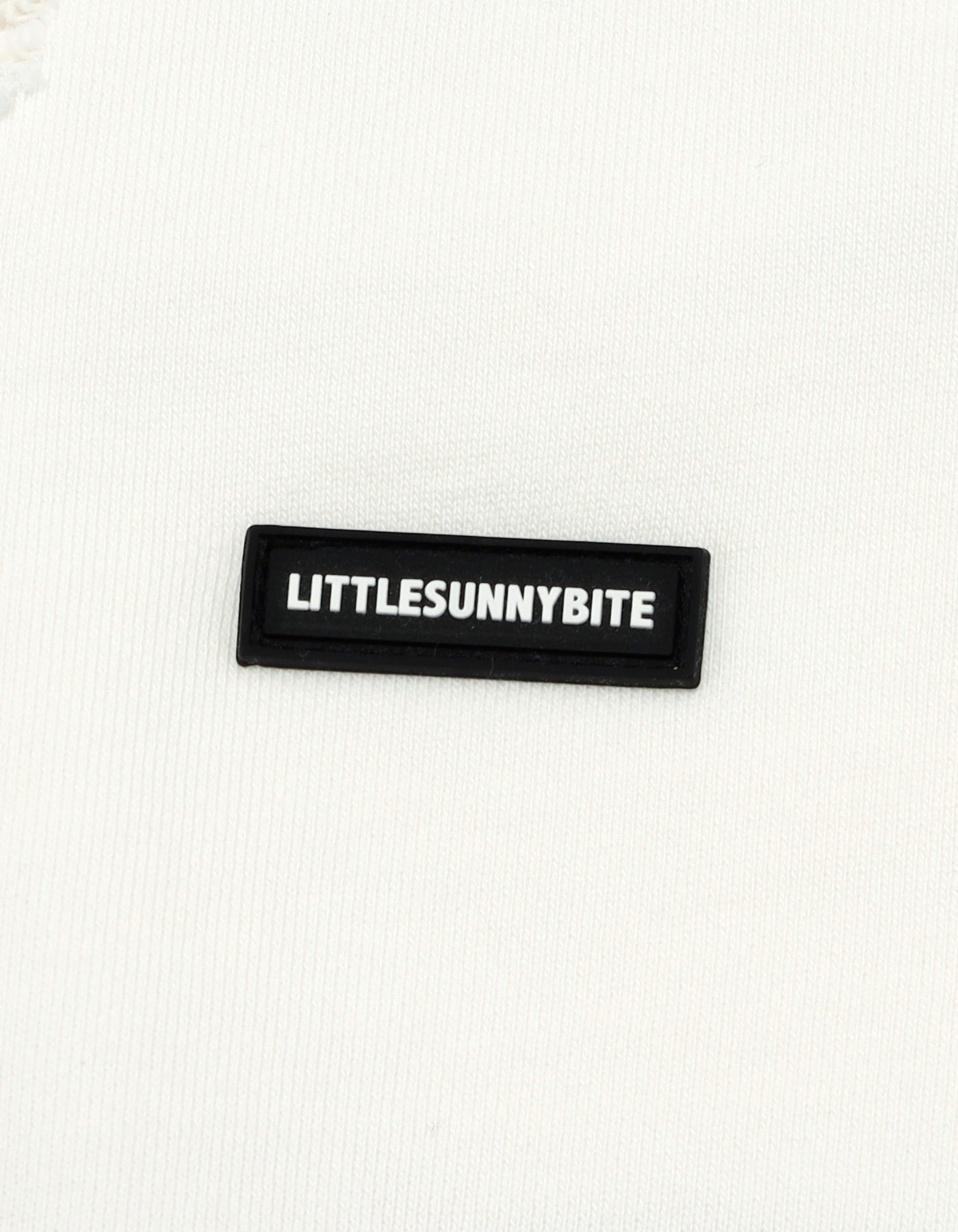 【PRE-ORDER】stranger things x little sunny bite logo sweat top / WHITE
