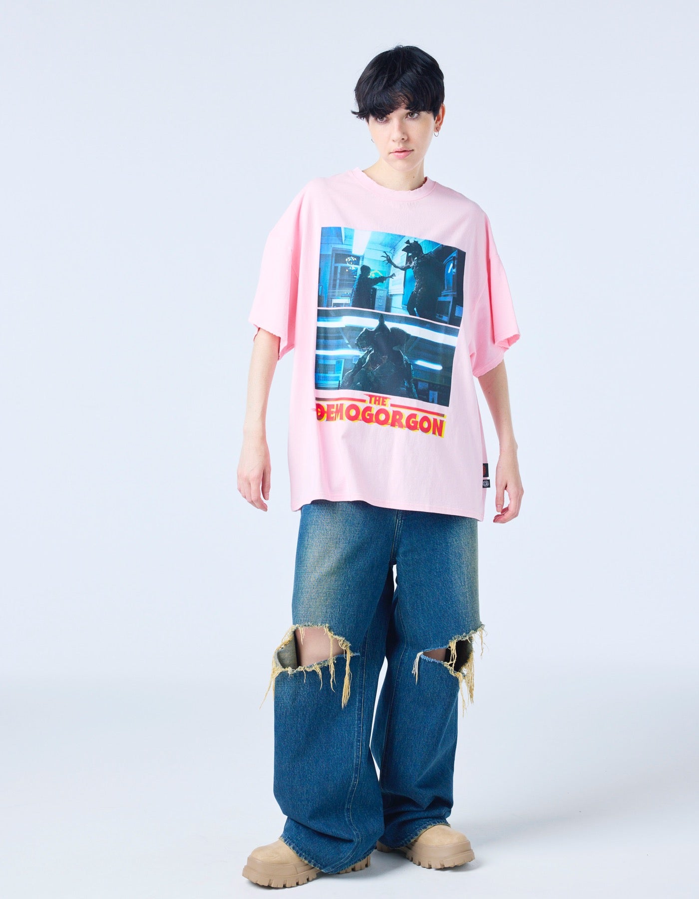 【PRE-ORDER】stranger things x little sunny bite demogorgon tee / PINK