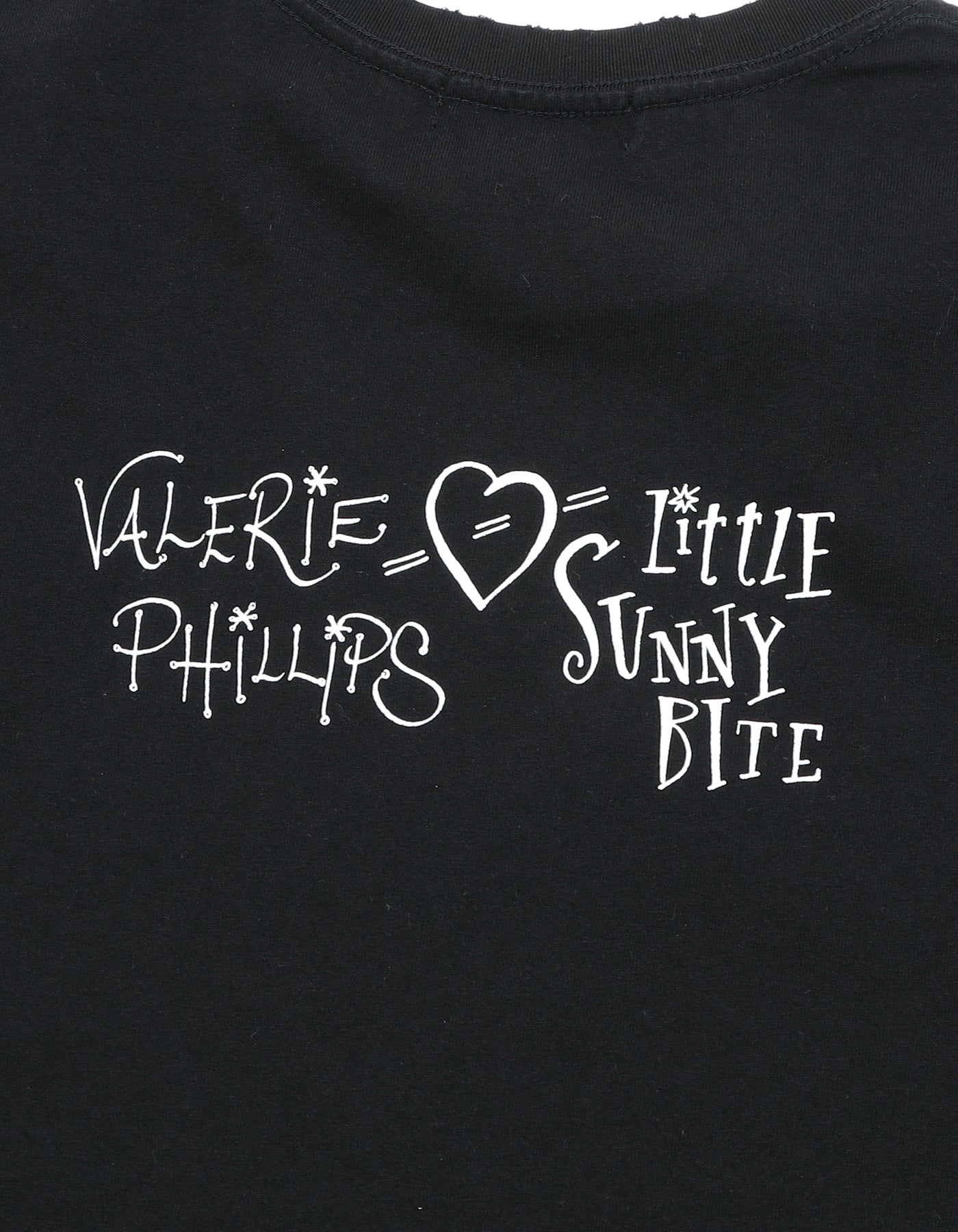 Valerie Phillips x little sunny bite photo long tee / BLACK