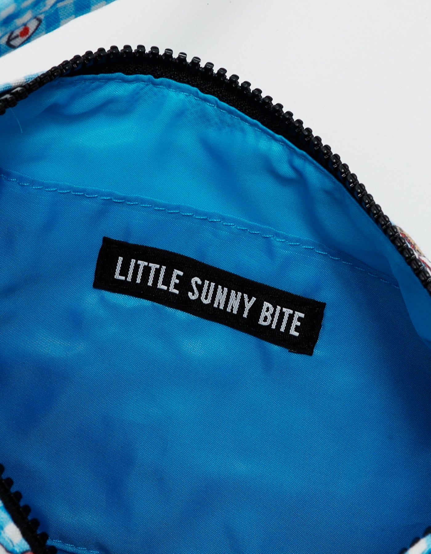 hello kitty x little sunny bite print bag / BLUE