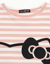 画像をギャラリービューアに読み込む, HELLO KITTY x little sunny bite stripe long tee / PINK BD