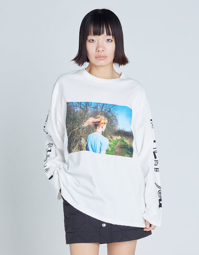 Valerie Phillips x little sunny bite photo long tee / WHITE