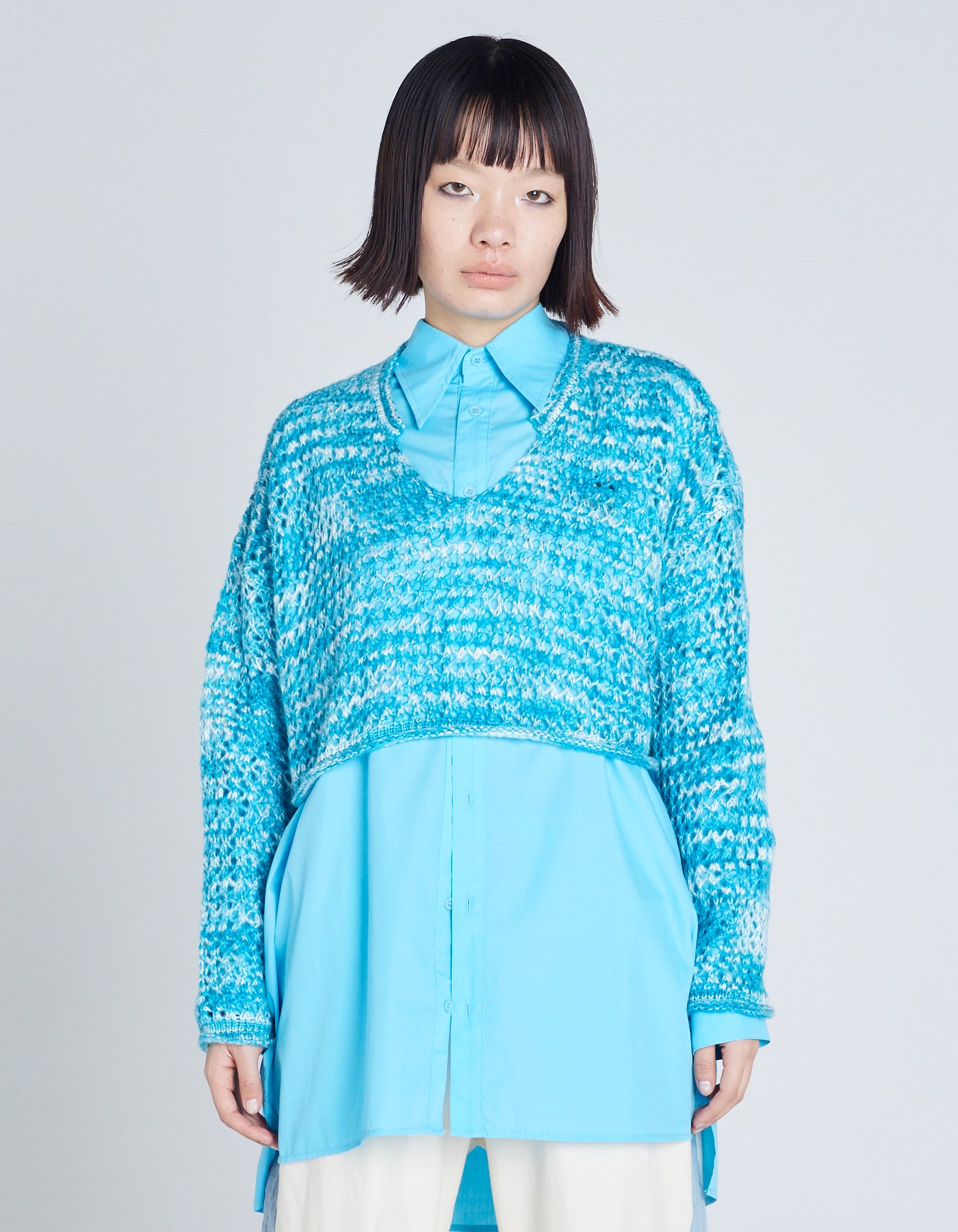 gradation short knit top / BLUE