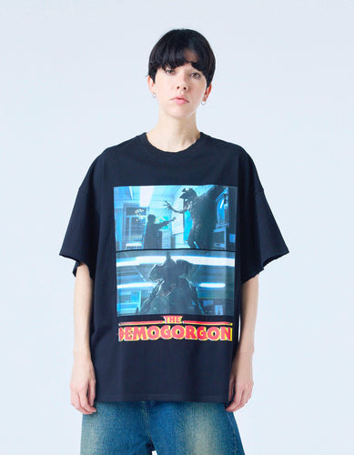【PRE-ORDER】stranger things x little sunny bite demogorgon tee / BLACK
