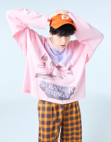 【PRE-ORDER】stranger things x little sunny bite graphic long tee / PINK
