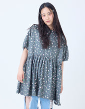 画像をギャラリービューアに読み込む, floral bomber mini dress tee / BLACK