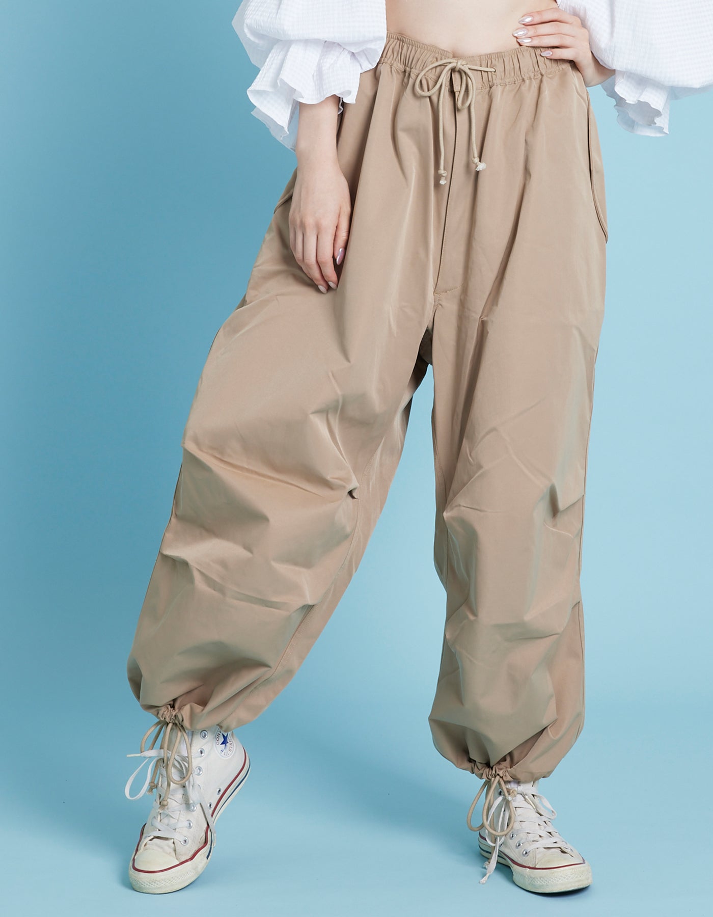 nylon bomber pants  / BEIGE