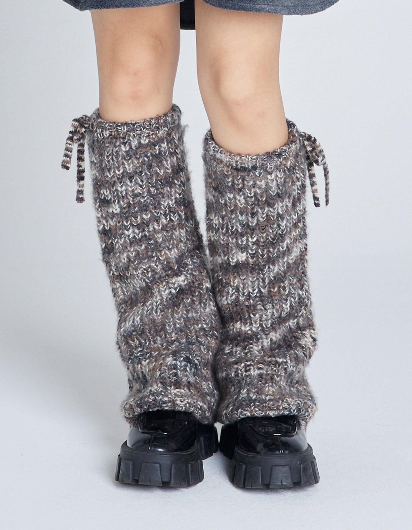 gradation knit leg warmer / BLACK