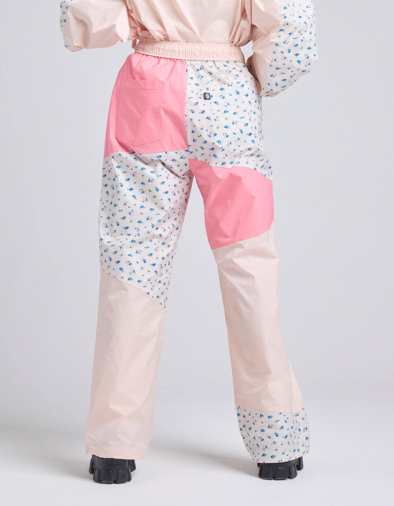 nylon pants / PINK