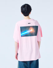 画像をギャラリービューアに読み込む, 【PRE-ORDER】stranger things x little sunny bite demogorgon tee / PINK