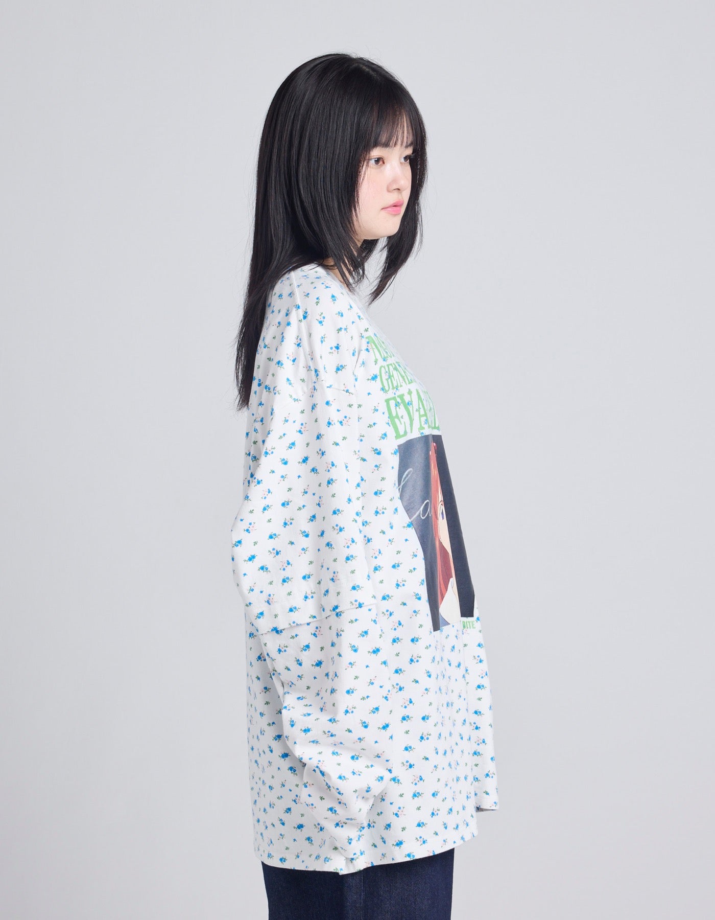 evangelion x little sunny bite floral fake layered long tee / WHITE