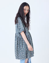 画像をギャラリービューアに読み込む, floral bomber mini dress tee / BLACK