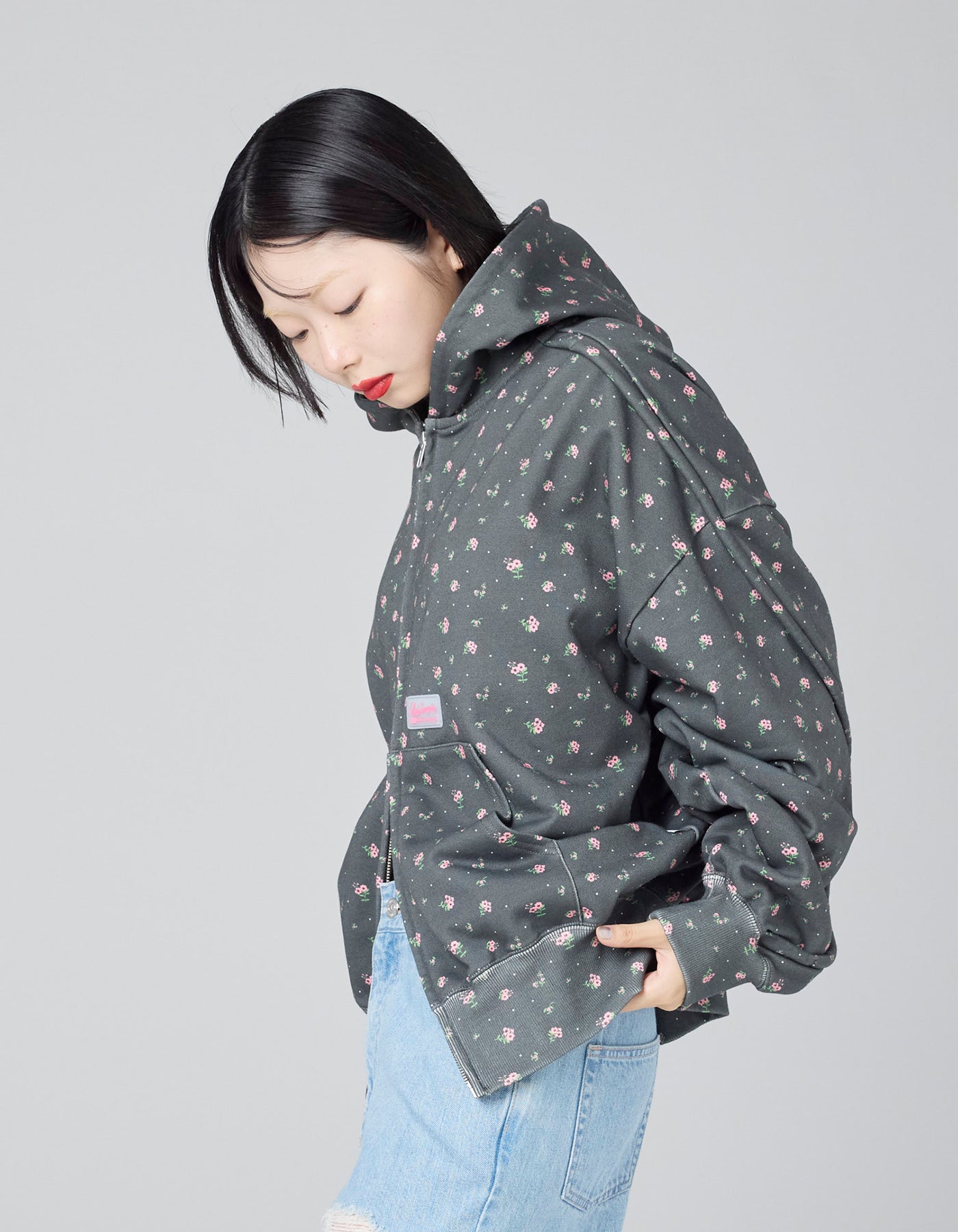 little sunny bite (リトルサニーバイト) floral hoodie / BLACK