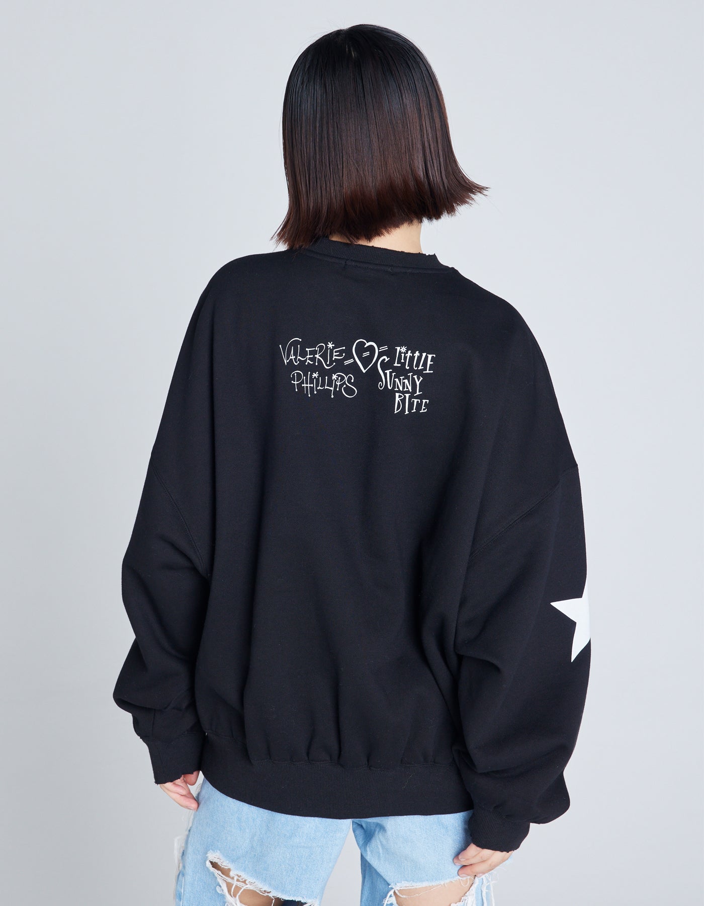 Valerie Phillips x little sunny bite photo sweat top / BLACK