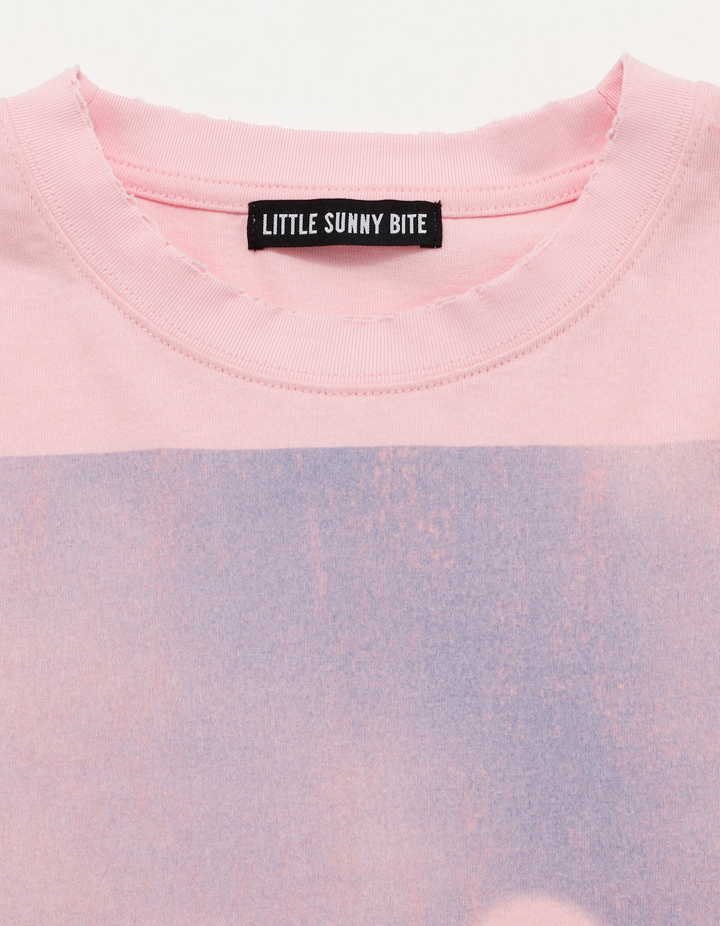【PRE-ORDER】stranger things x little sunny bite graphic long tee / PINK