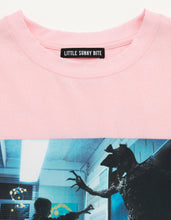 画像をギャラリービューアに読み込む, 【PRE-ORDER】stranger things x little sunny bite demogorgon tee / PINK