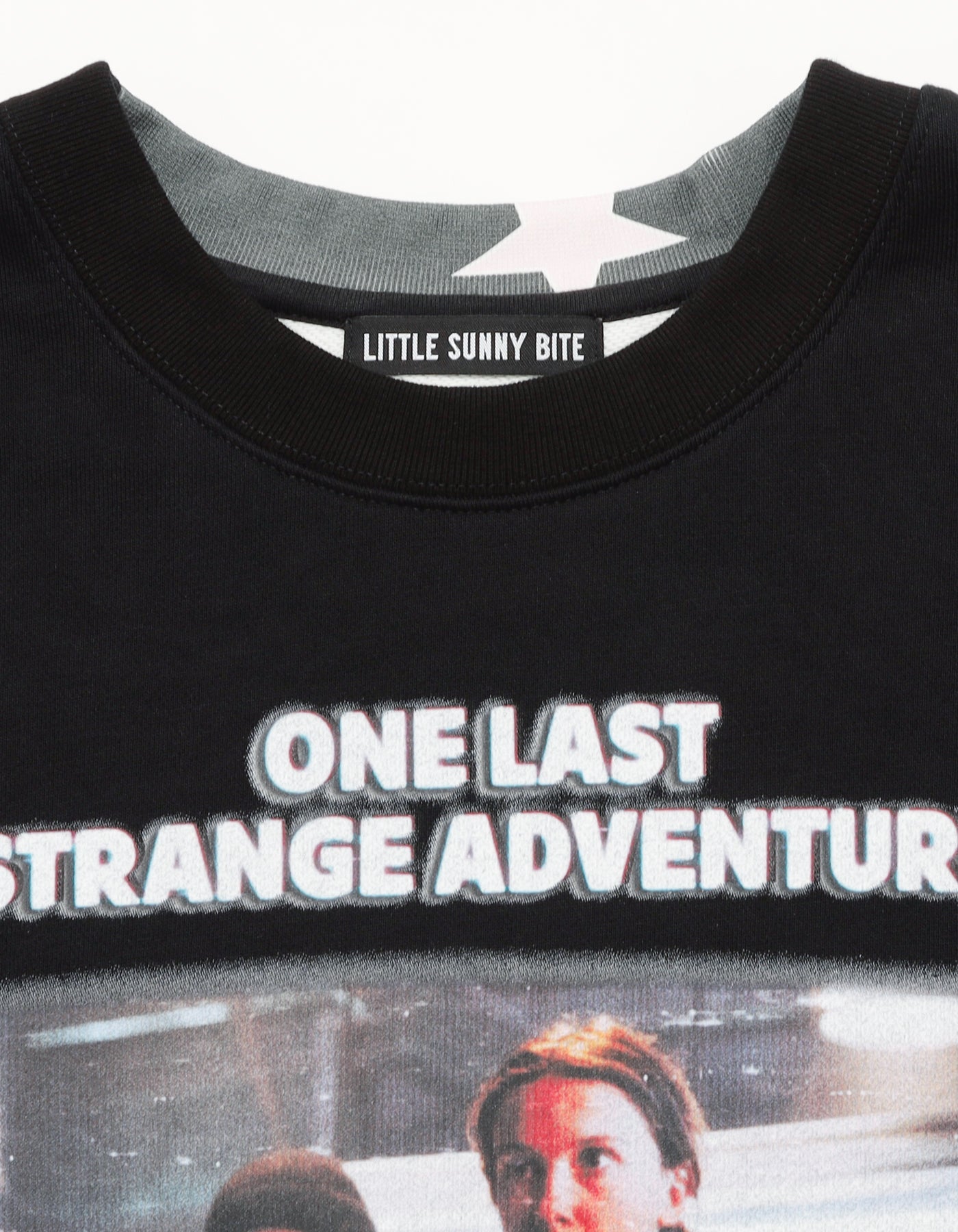 【PRE-ORDER】stranger things x little sunny bite graphic sweat top / BLACK