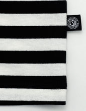 画像をギャラリービューアに読み込む, HELLO KITTY x little sunny bite stripe long tee / BLACK BD