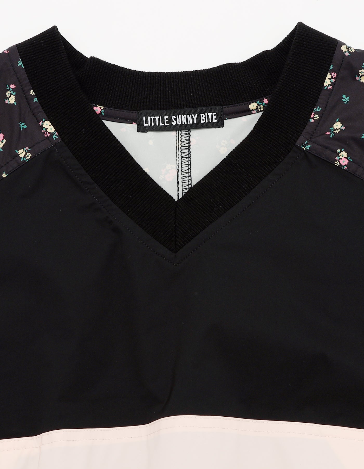 Little sunny biteリトルサニーバイト　リボン付スエットブラック Little sunny bite（リトルサニーバイト） トレーナー スウェット