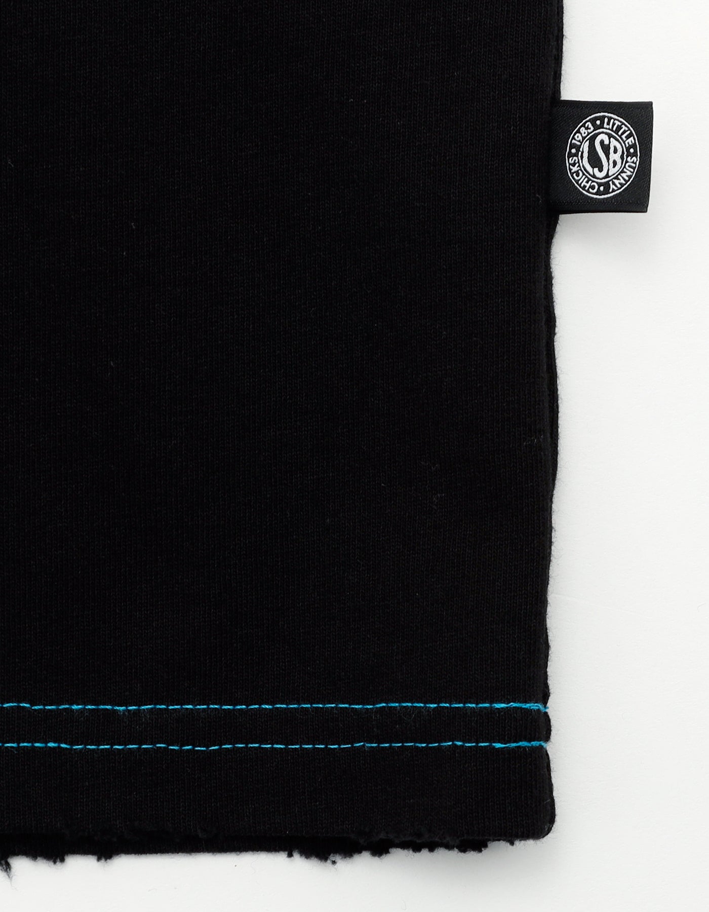 logo big tee / BLACK