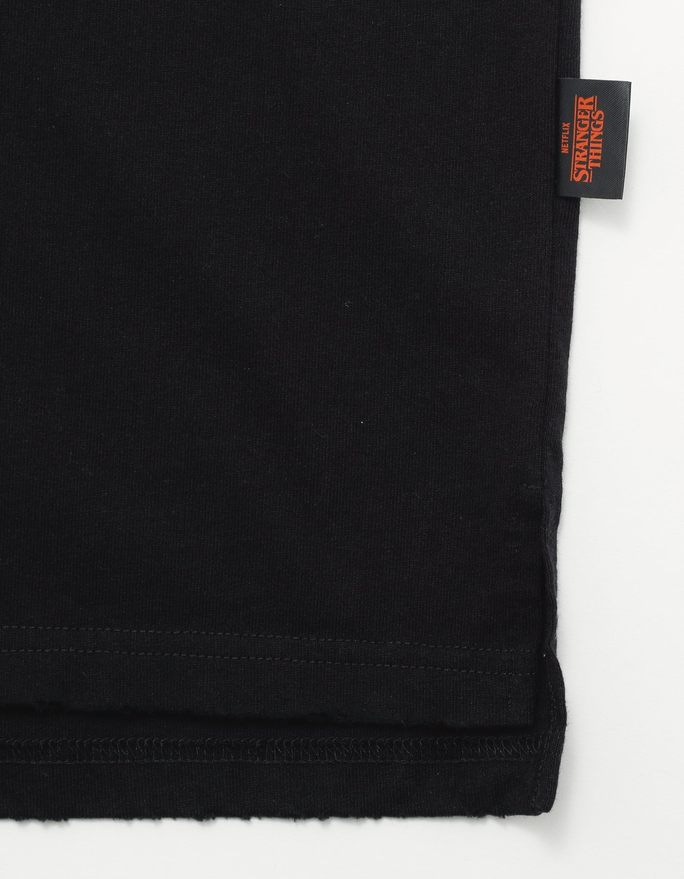 【PRE-ORDER】stranger things x little sunny bite graphic fake layered long tee / BLACK
