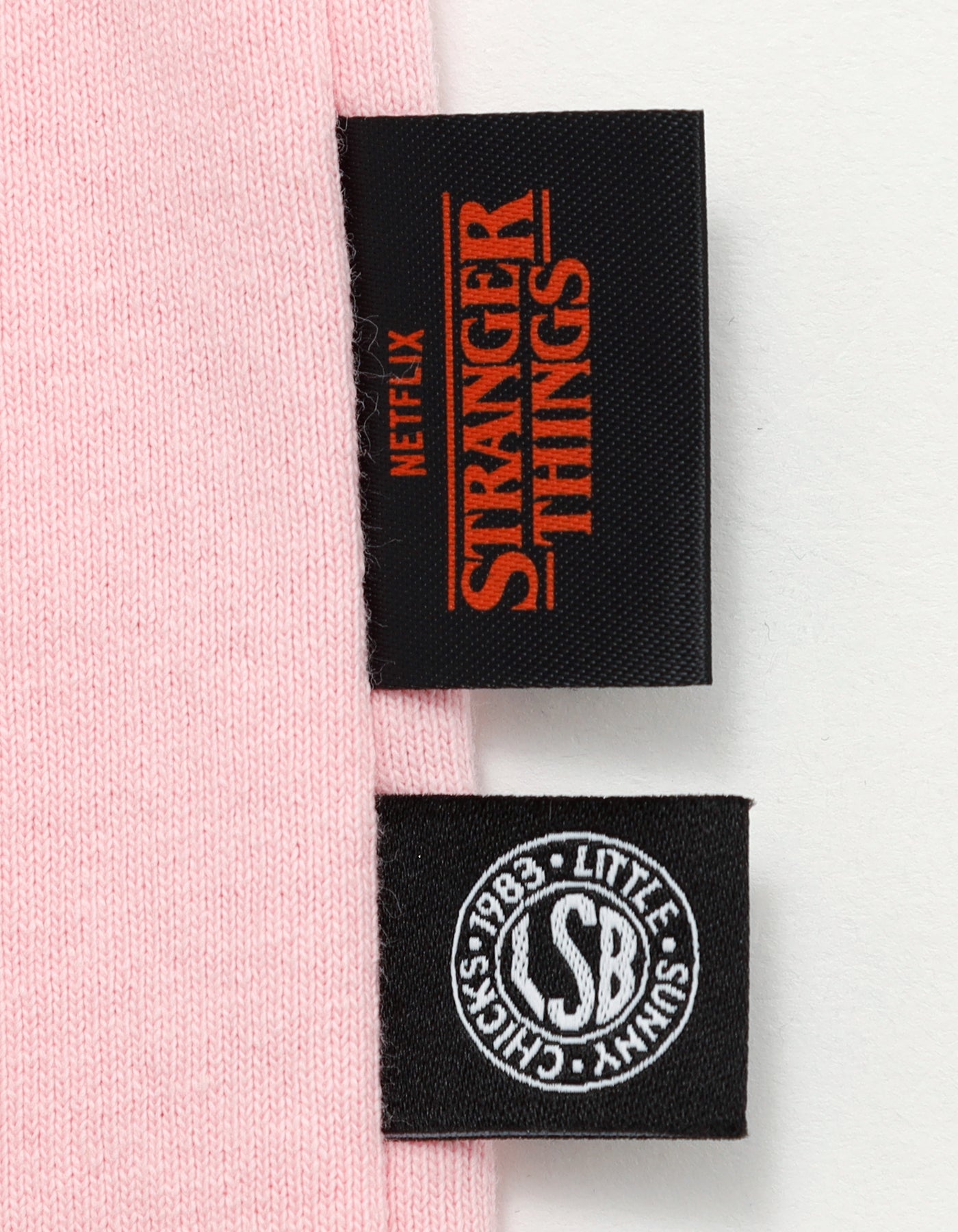 【PRE-ORDER】stranger things x little sunny bite demogorgon tee / PINK