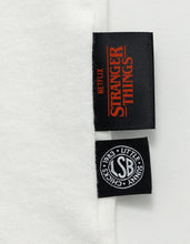 画像をギャラリービューアに読み込む, 【PRE-ORDER】stranger things x little sunny bite graphic long tee / WHITE