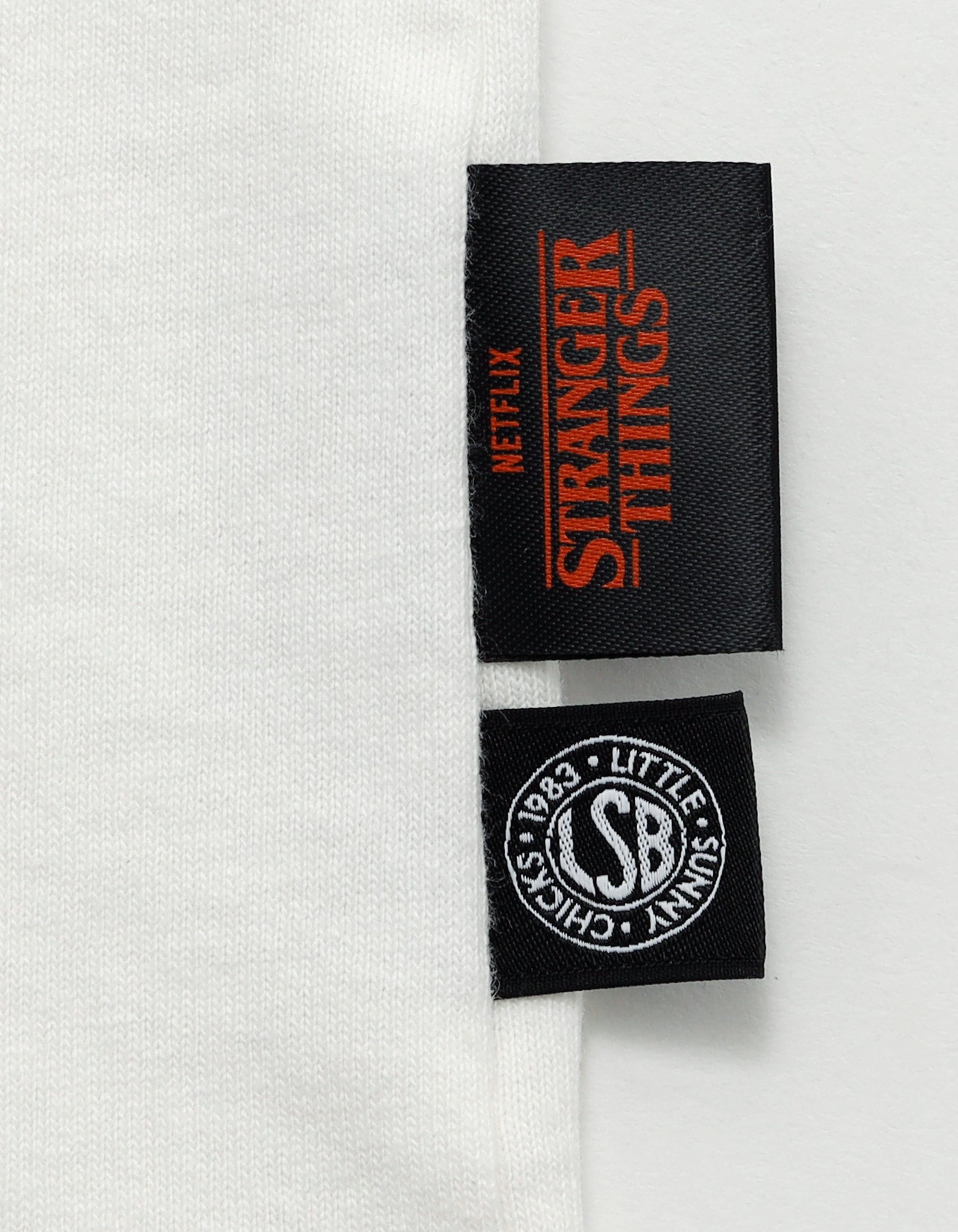 【PRE-ORDER】stranger things x little sunny bite graphic long tee / WHITE