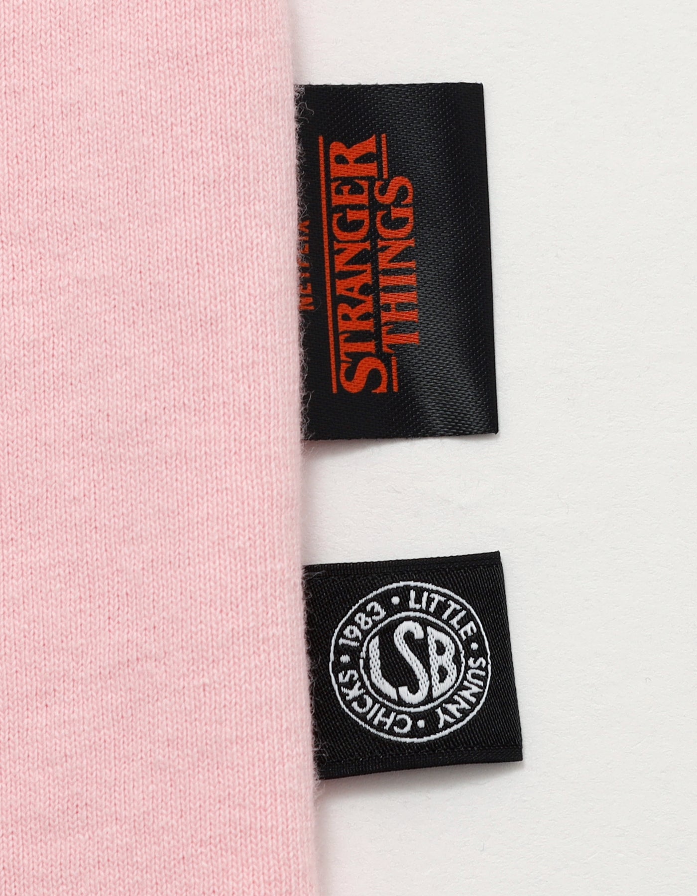 【PRE-ORDER】stranger things x little sunny bite will long tee / PINK