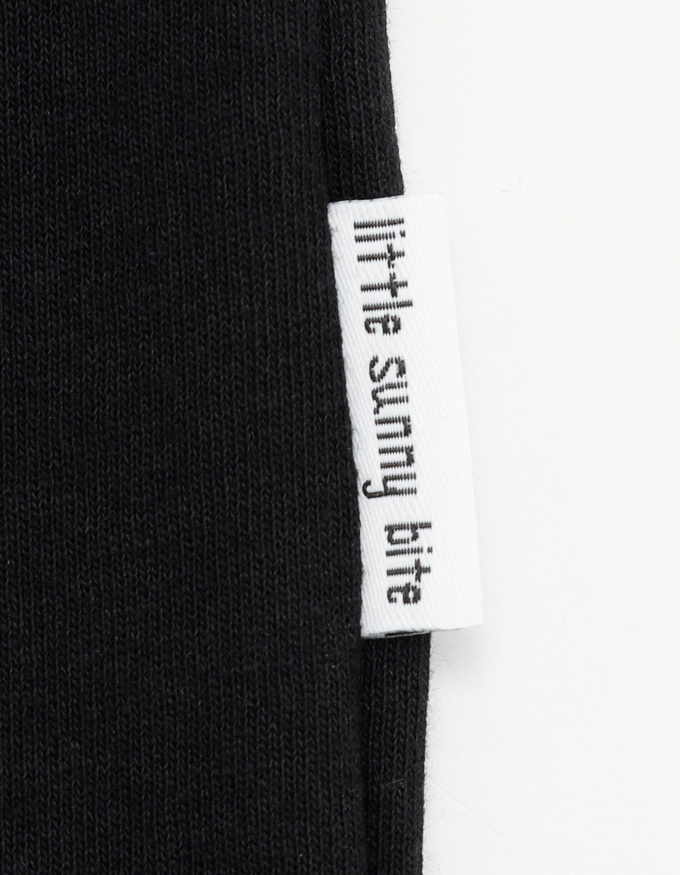 MARRONCREAM x little sunny bite big tee / BLACK