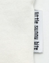 画像をギャラリービューアに読み込む, little sunny bite x natalie krim a girl long tee / WHITE