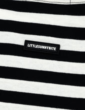 画像をギャラリービューアに読み込む, HELLO KITTY x little sunny bite stripe long tee / BLACK BD